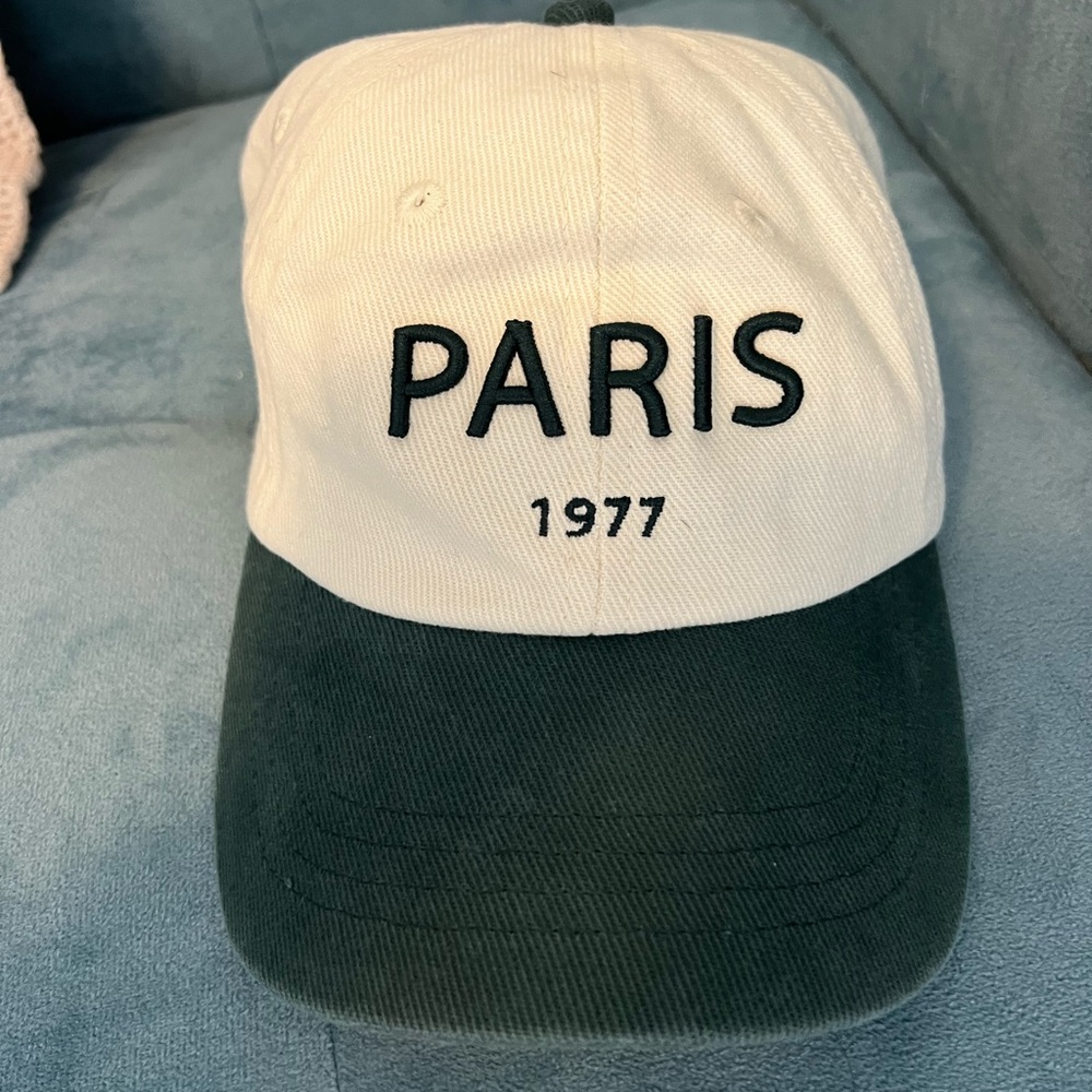 NWT American Eagle Paris Hat
